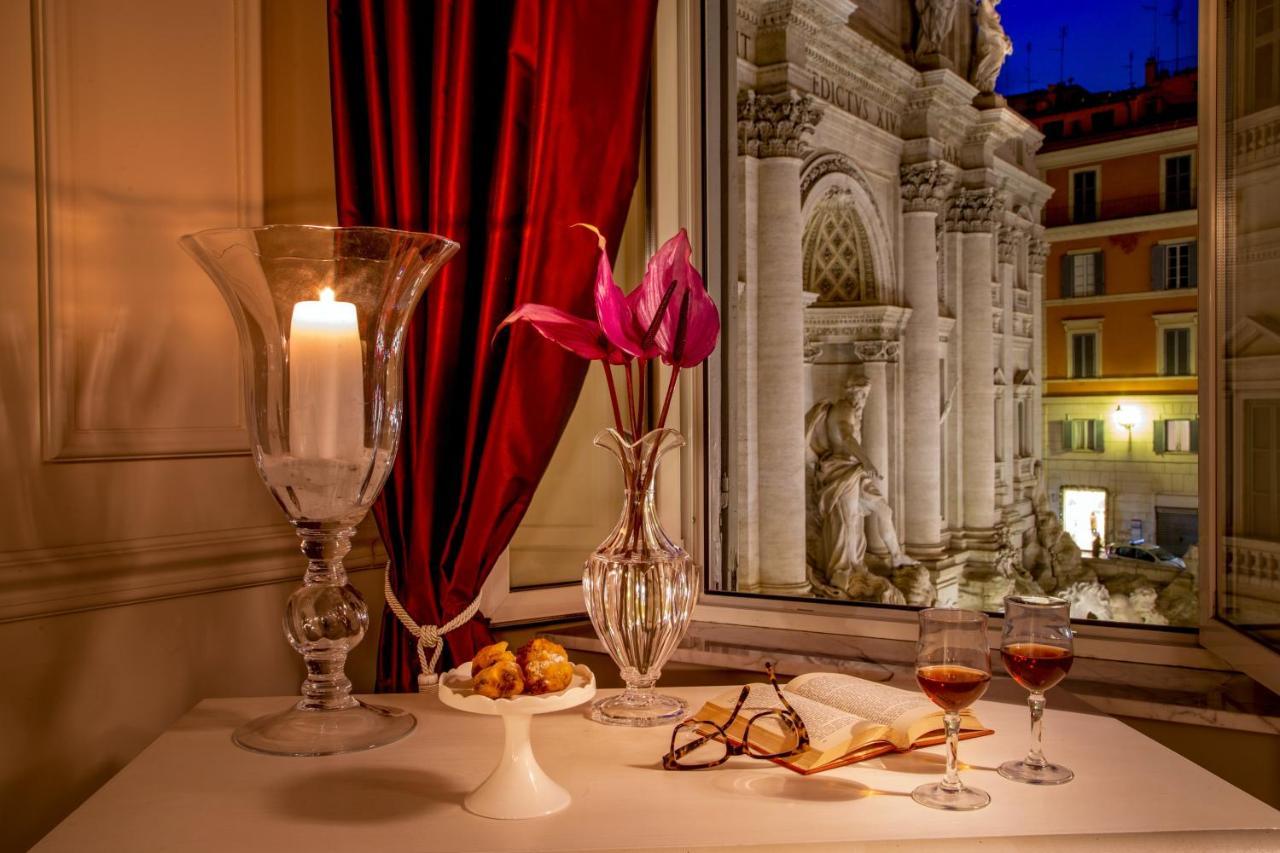 Trevi Ab Aeterno - Amazing View Of The Trevi Fountain * Roma